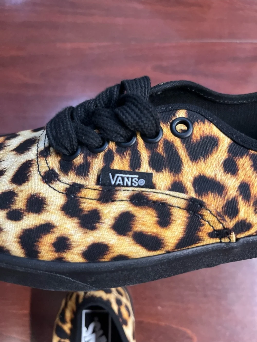 Womens 8 Vans Authentic Low Pro Leopard Print Low Top Shoe Sneaker New HALF BOX